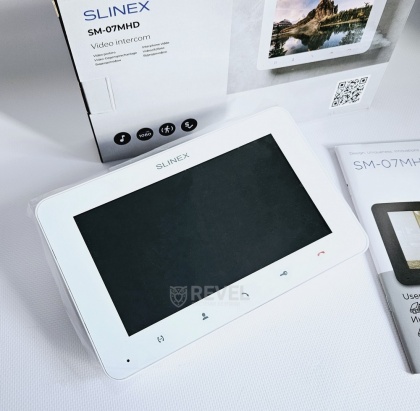 Комплект видеодомофона с детектором движения и записью видео Slinex SM-07MHD Kit box (white)