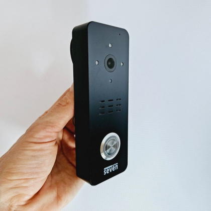 Комплект видеодомофона 7 дюймов с Wi-Fi и переадресацией звонка SEVEN DP-7576Kit black + microSD 64GB
