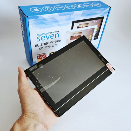 Комплект видеодомофона 7 дюймов с Wi-Fi и переадресацией звонка SEVEN DP-7576Kit black + microSD 64GB