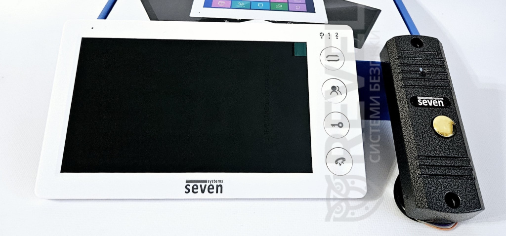 Відеодомофон Seven DP–7574 Kit (white)