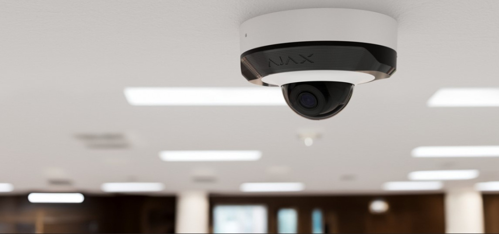 Ajax DomeCam Mini — приклад встановлення