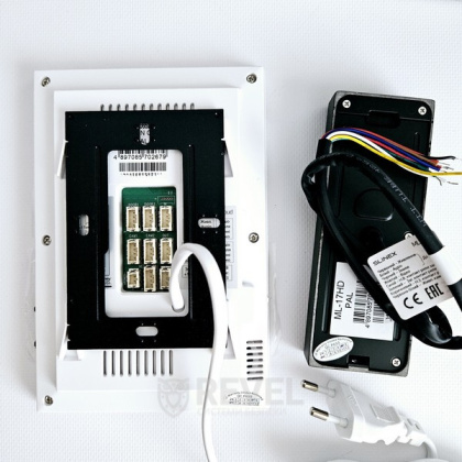 Комплект Wi-Fi домофона с управлением со смартфона и записью видео по детектору движения Slinex Starter Kit 4" Cloud white