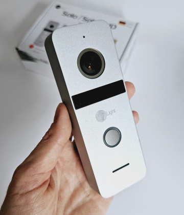 FullHD комплект Wi-Fi видеодомофона NeoLight Alpha Hybrid White + панель SOLO FHD (дозвон на телефон и запись видео) FullHD комплект Wi-Fi видеодомофона NeoLight Alpha Hybrid White + панель SOLO FHD (дозвон на телефон и запись видео)