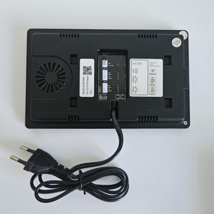 Домофон для частного дома с электромеханическим замком SEVEN DP-7570 FHD Lock Kit Black Домофон для частного дома с электромеханическим замком SEVEN DP-7570 FHD Lock Kit Black