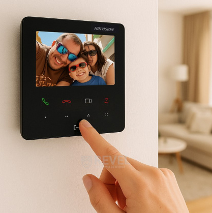 IP WiFi видеодомофон 4,3" Hikvision DS-KH6110-WE1