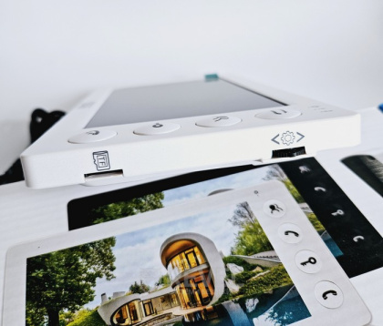 Комплект домофона с электромеханическим замком Seven Kit Home-Lock white