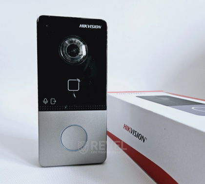 Комплект 7" IP WiFi домофона и WiFi панели вызова HikVision Smart-Kit-WF-M (мобильное приложение и удаленный доступ)