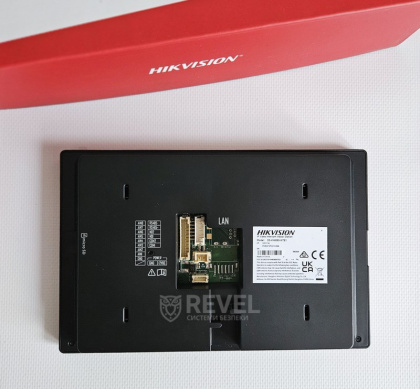 Комплект 7" IP Wi-Fi видеодомофона и антивандальной панели HikVision Smart-Kit-WF (мобильное приложение и удаленный доступ)