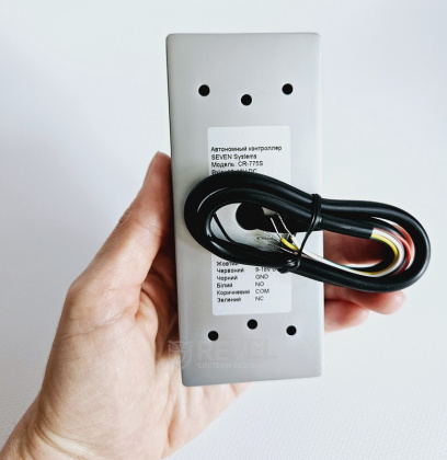 Комплект FullHD домофона и контроля доступа с электромеханическим замком Seven DF Key Lock (white / black)
