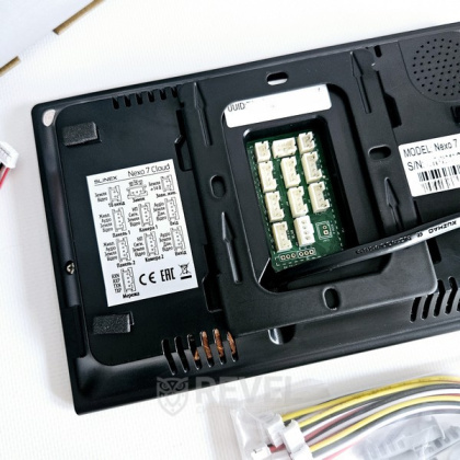 Wi-Fi видеодомофон с замком для частного дома Slinex Nexo 7 Cloud Home Kit Black (мобильное приложение, запись видео)