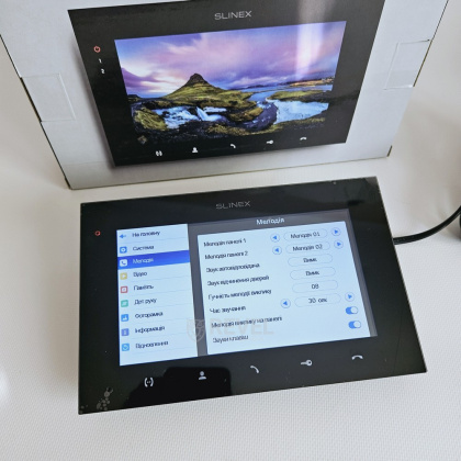 Комплект видеодомофона с дополнительной камерой и записью по движению Slinex SQ-07MTHD-Cam-Kit Black