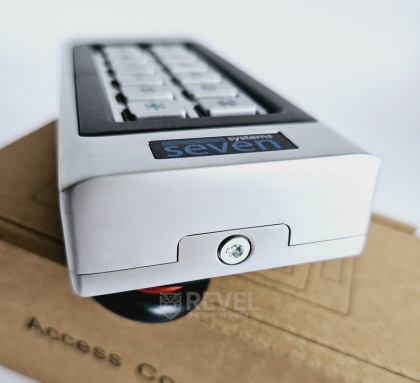 Домофон с электроригельным замком и кодовой клавиатурой в офис Seven FHD Office Kit (white / black)