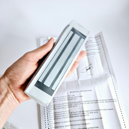 Комплект контроля доступа с электромагнитным замком SEVEN SKD-KIT-EMG3