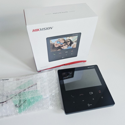 IP Wi-Fi домофон с замком и антивандальной панелью вызова Hikvision DS-KH61-VP-EM Black (управление со смартфона)