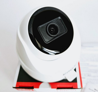 Домофон с WiFi и дополнительной видеокамерой NeoLight Alpha Hybrid Cam Kit White — дозвон на телефон и запись видео
