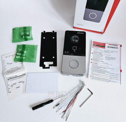 Премиум IP Wi-Fi 10" комплект Android видеодомофона HikVision DS-KH95-CR-KIT (дозвон и управление с телефона)