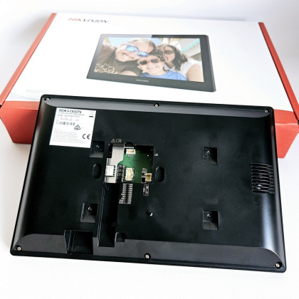 Беспроводной WiFi домофон 10 дюймов и панель Hikvision DS-KH85-KV2R-KIT (управление замком и воротами)