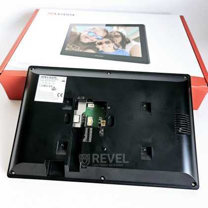 Комплект 10" IP WiFi домофона и антивандальной панели вызова Hikvision DS-KH85-VP-KIT (мобильное приложение и удаленный доступ)