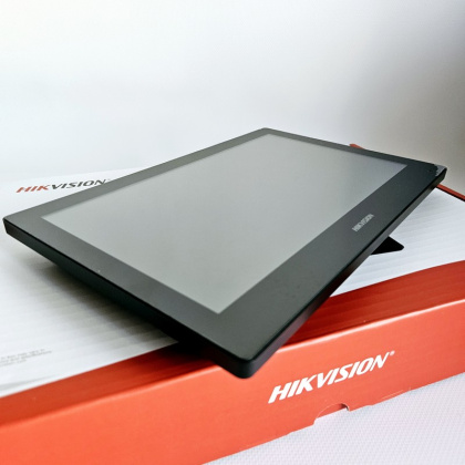 Беспроводной WiFi домофон 10 дюймов и панель Hikvision DS-KH85-KV2R-KIT (управление замком и воротами)