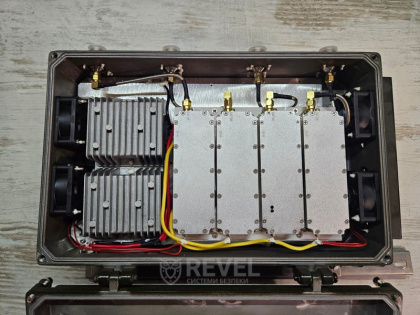 Автомобильный РЕБ 4-х диапазонный. Б/У